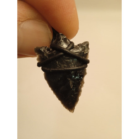 PENJOLL amb punta de fletxa de obsidiana tallada a mà